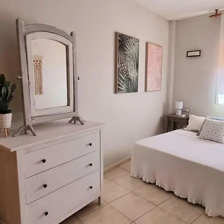 Fast Wi-fi- Private Rooftop Terrace- 2 Bed Corralejo